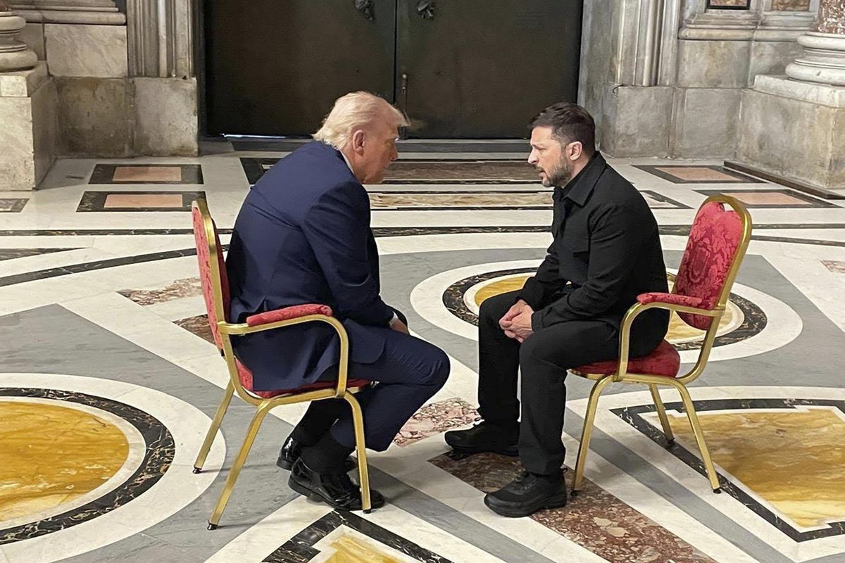 Trump nega di aver detto a Zelensky di colpire Mosca. «Non ho chiuso con Putin»