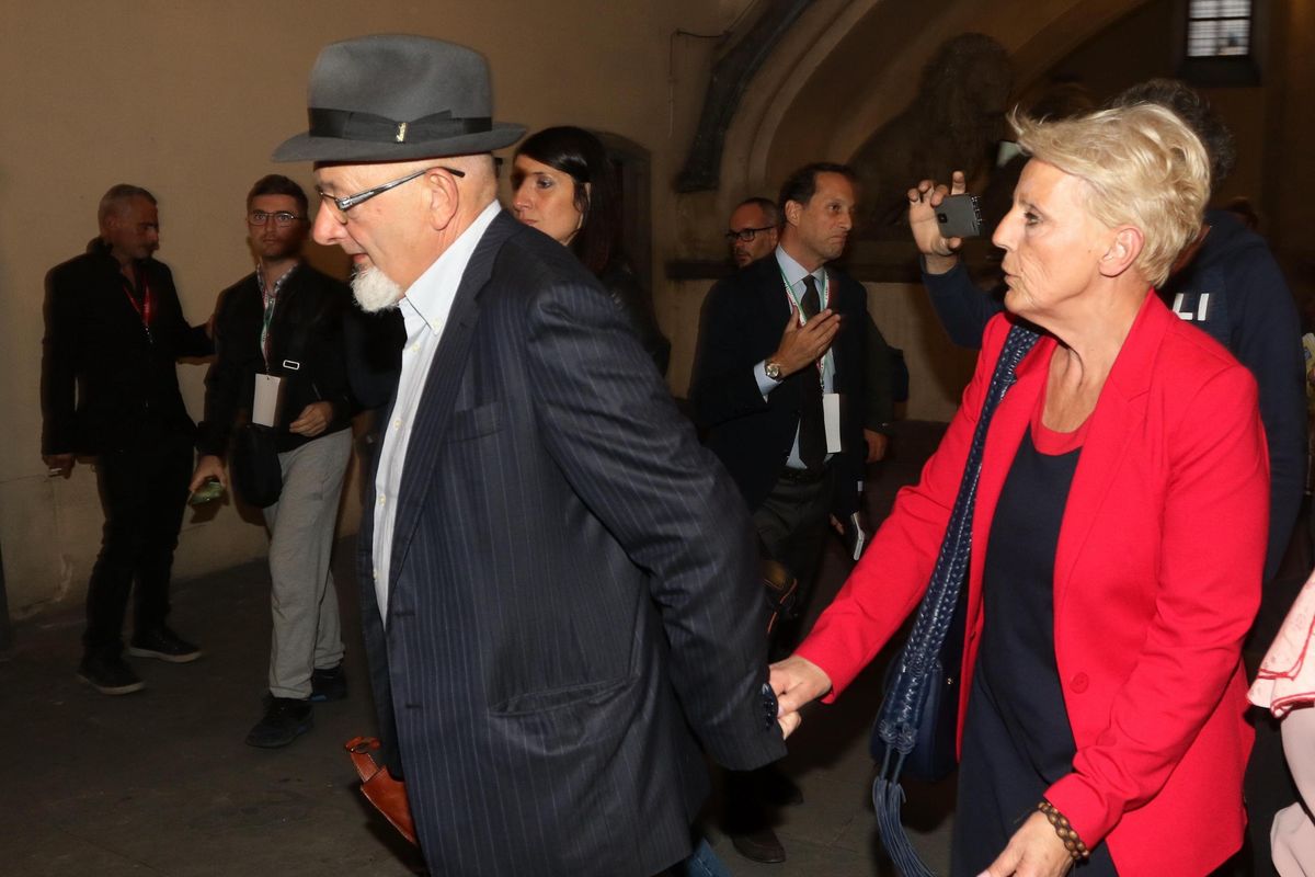 Per le false fatture dei genitori di Renzi condannato l’amico di famiglia