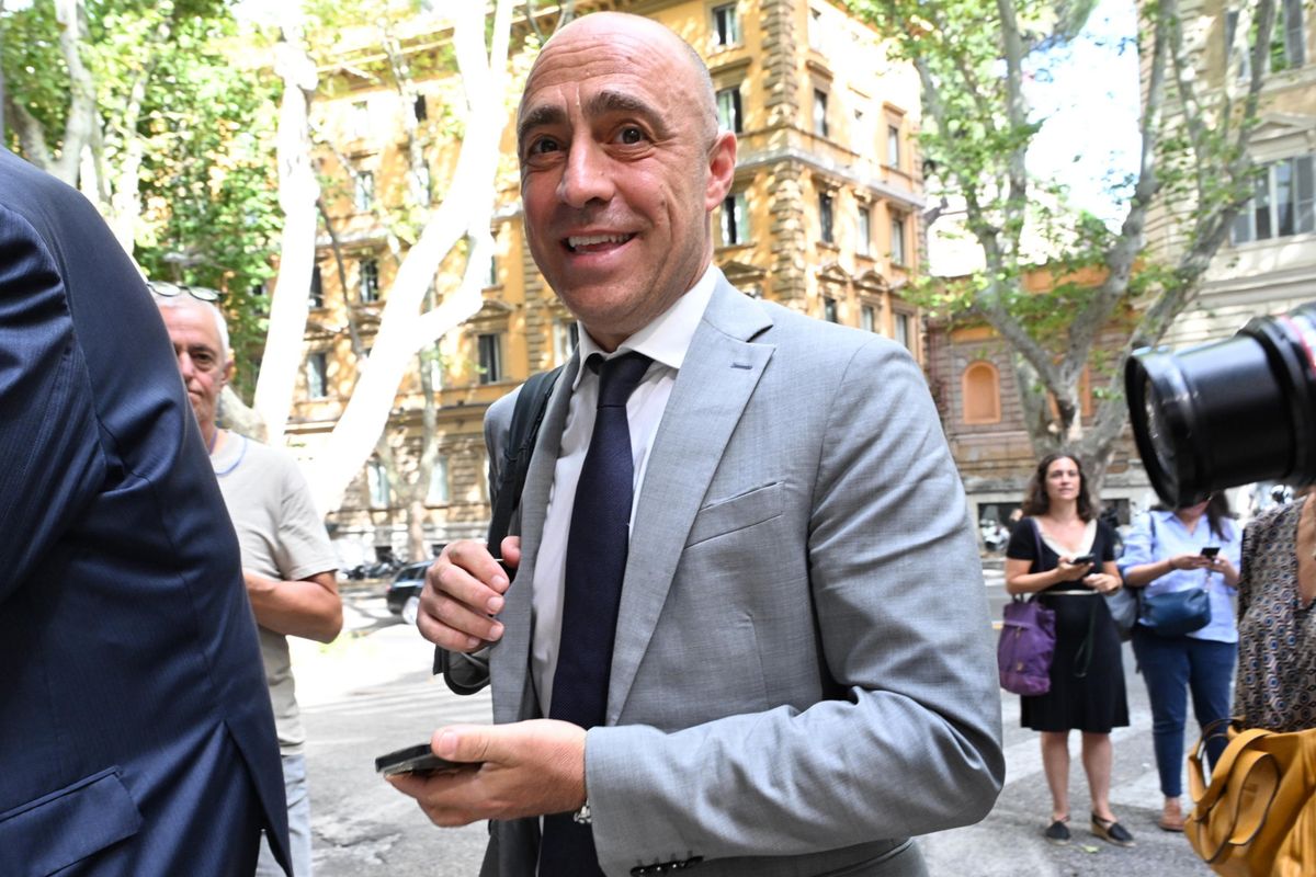 A Taranto sindaco «licenziato» dagli attivisti green