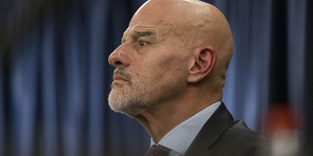 I conti Eni superano le attese e il titolo sale in Borsa I conti Eni superano le attese e il titolo sale in Borsa