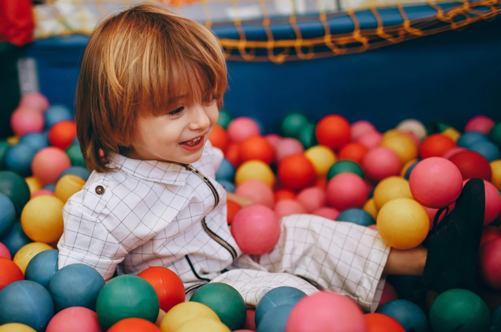 childhood, core memories, frugal, money, money free activities, parenting, kids