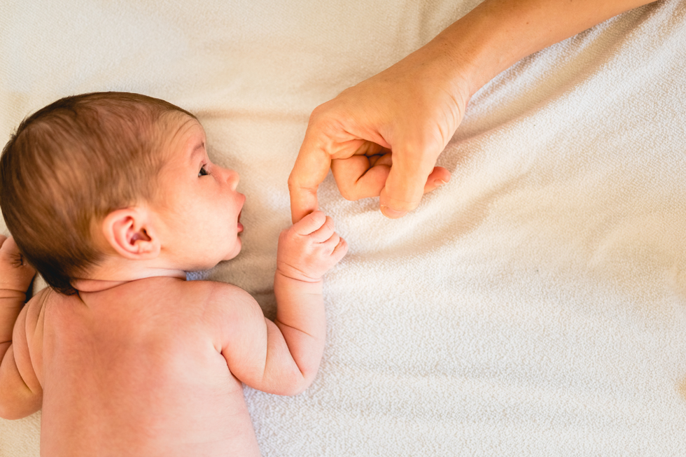 dad, newborn, hospital, mom, delivery