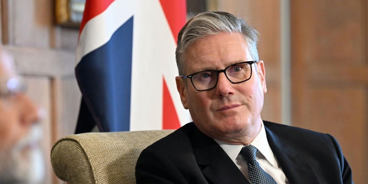 starmer pago primi migranti in cella