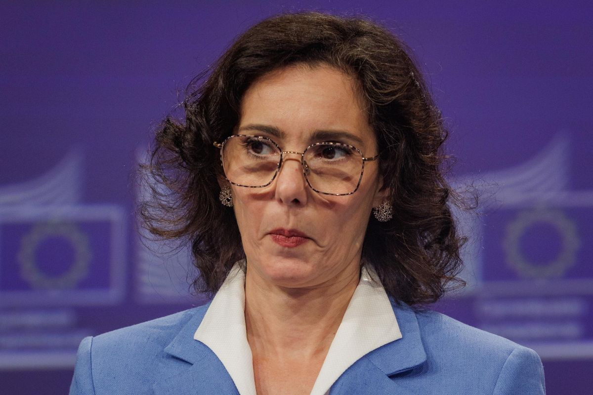 Praga copia la commissaria belga. «Kit di sopravvivenza per 72 ore»