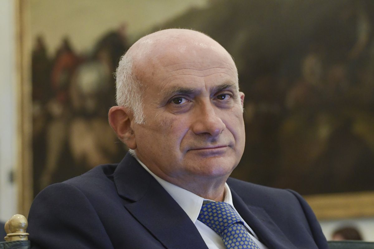 La cupola dei vaccini frigna ma tace sugli sbagli commessi