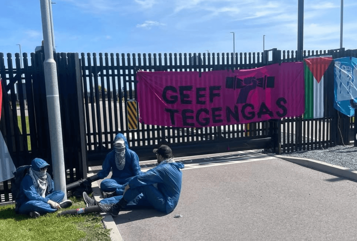 Demonstranten kritisieren niederländisches Microsoft-Rechenzentrum wegen ...