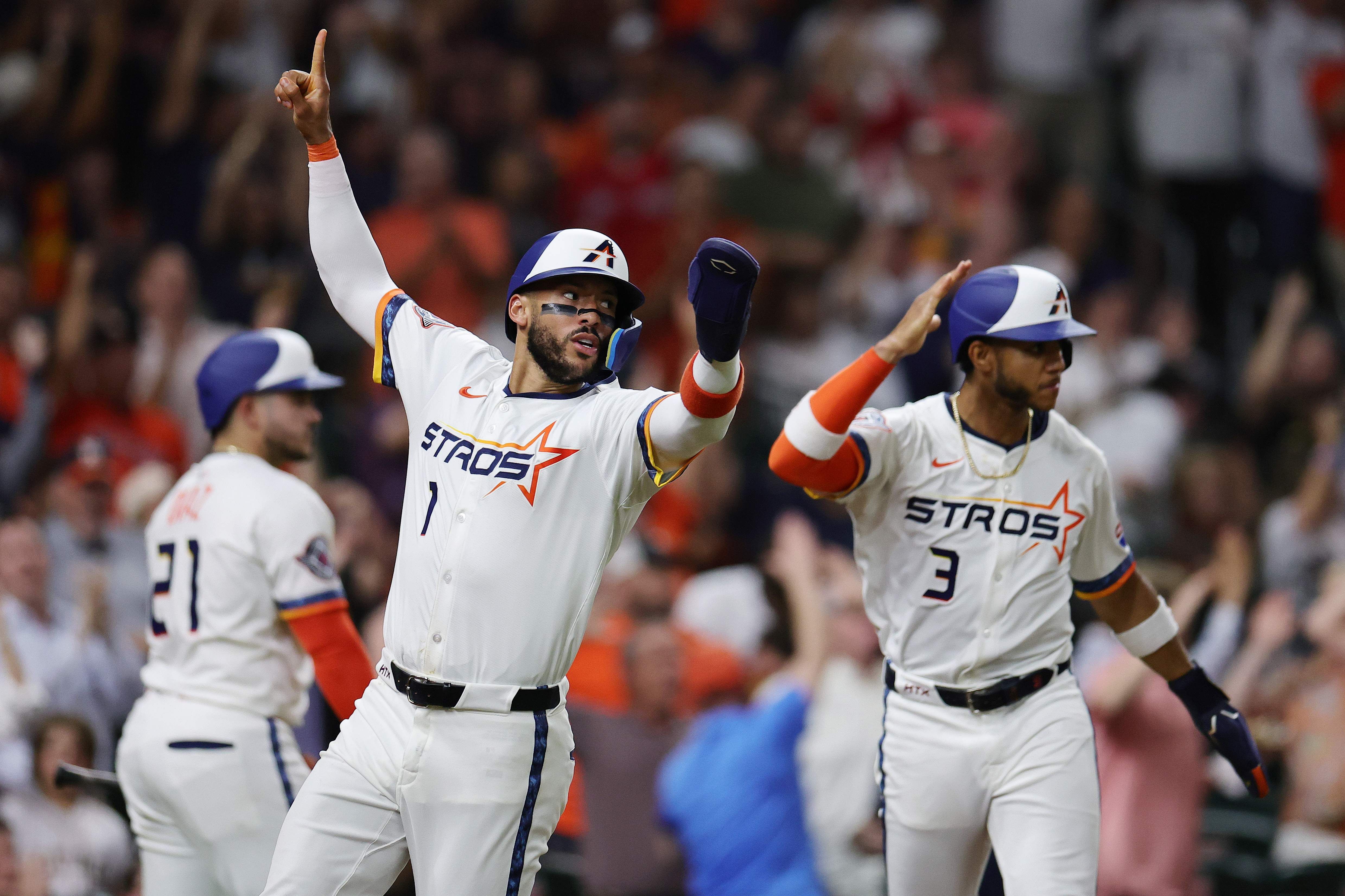 Astros emerge on top after thrilling battle with Red Sox