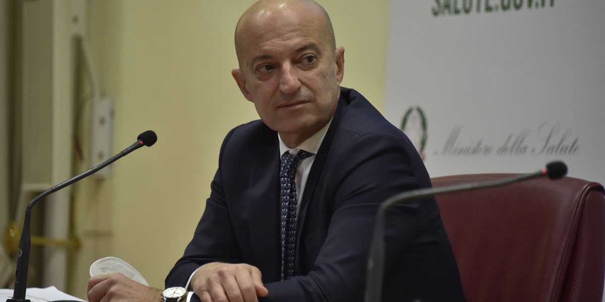 il membro del cts in pandemia colleghi pi249 in tv che al lavoro