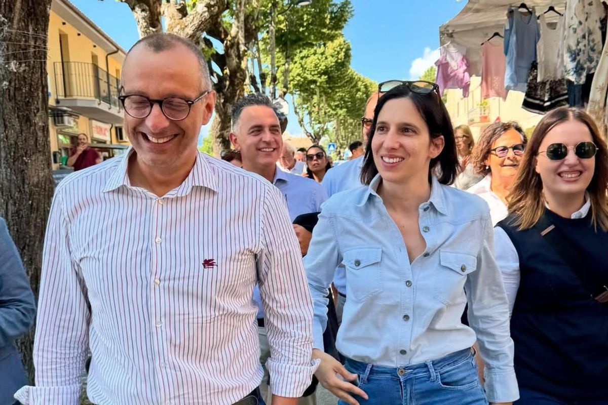 Nelle Marche il Pd teme la sconfitta e lancia fango contro «La Verità»