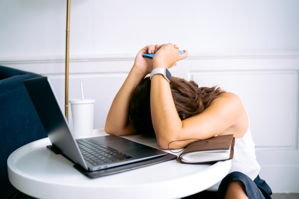 Psychotherapist explains a possible childhood reason you always procrastinate—and how to fix it