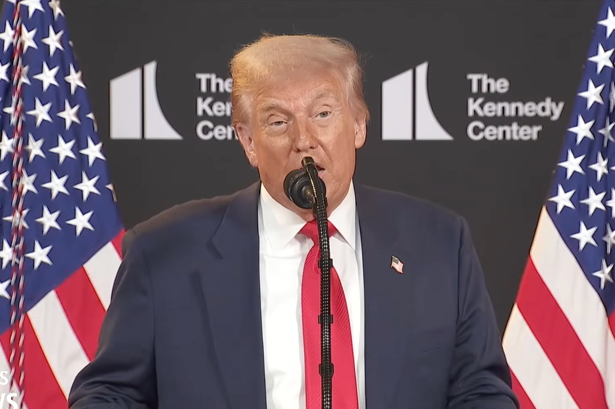 'I Know A Lot About Grass': Trump Meanders In Bizarre Kennedy Center Remarks