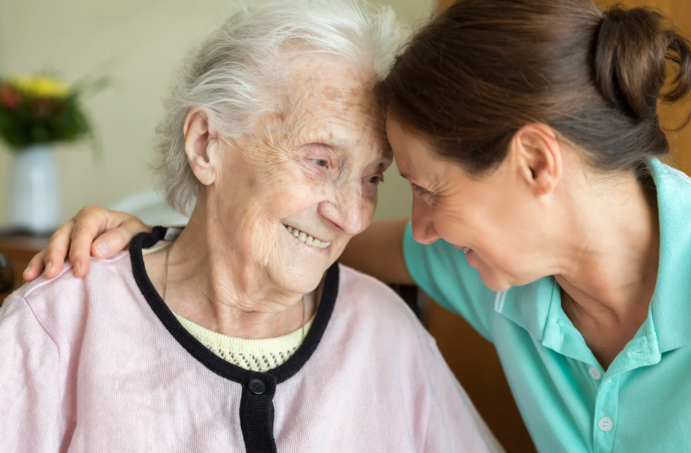 'Don't orient them.' Psychologist has beautiful advice for talking to people with dementia.