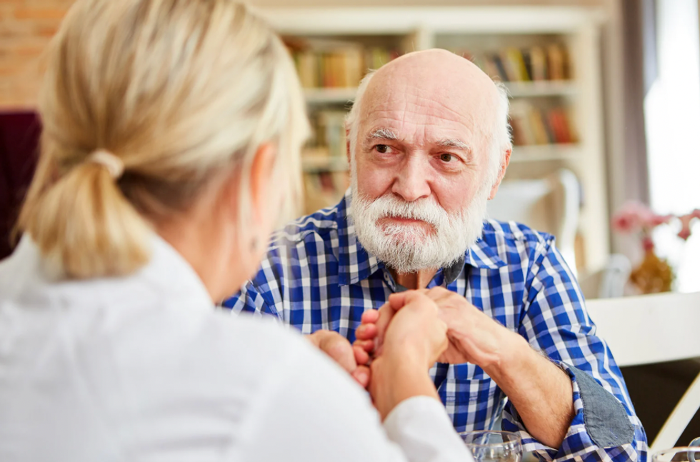 dementia, parents with dementia, dementia treatment, psychologist, psychology, aging, hospice