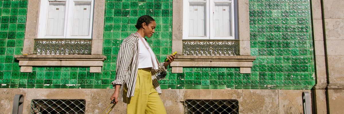 Every It Girl Needs These Carry-On Essentials On Vacation