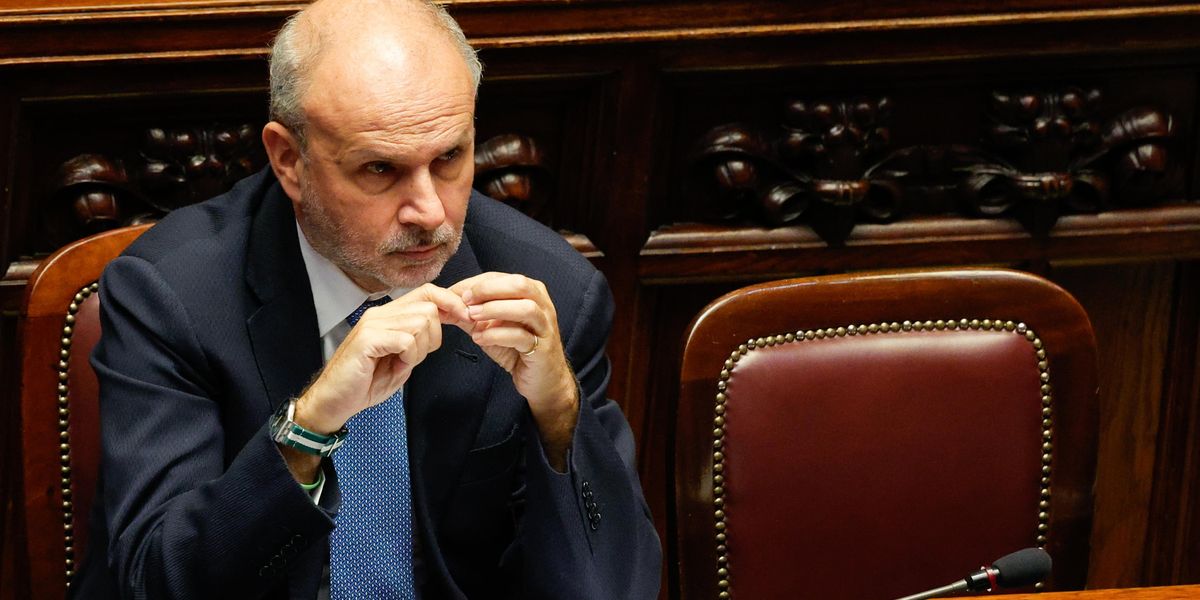 Caro Schillaci, lei prima era inutile, ora dannoso