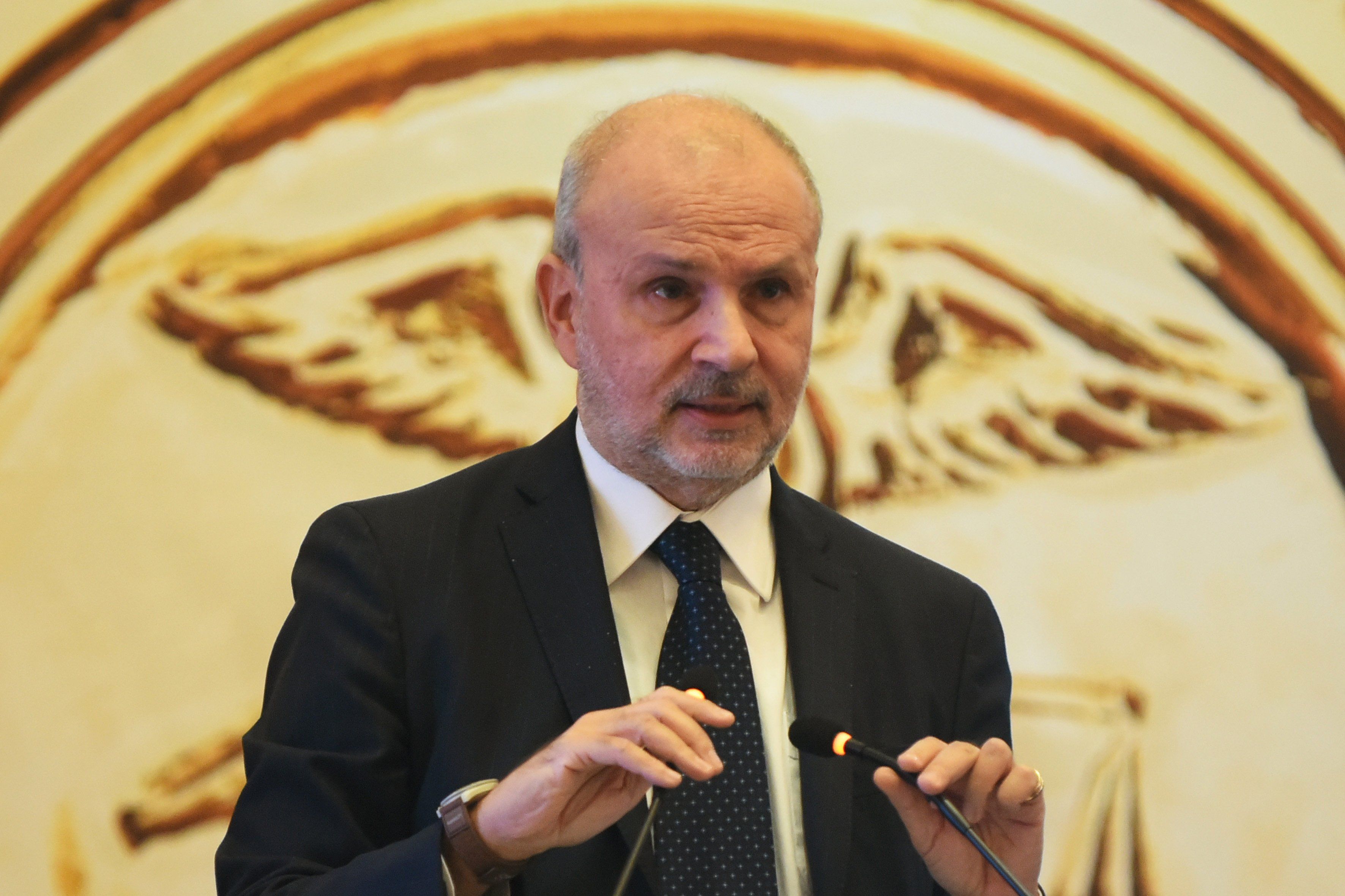 I lettori in coro: «Via Schillaci»