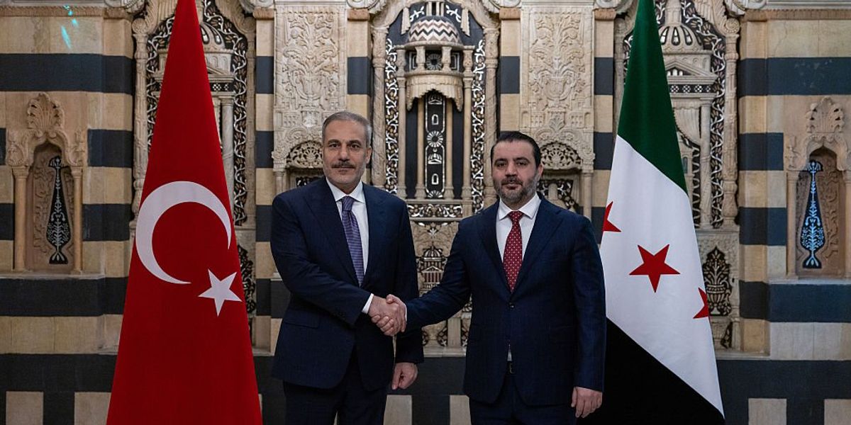 Turchia e Siria, accordo di cooperazione militare tra alleanze e tensioni Turchia e Siria, accordo di cooperazione militare tra alleanze e tensioni