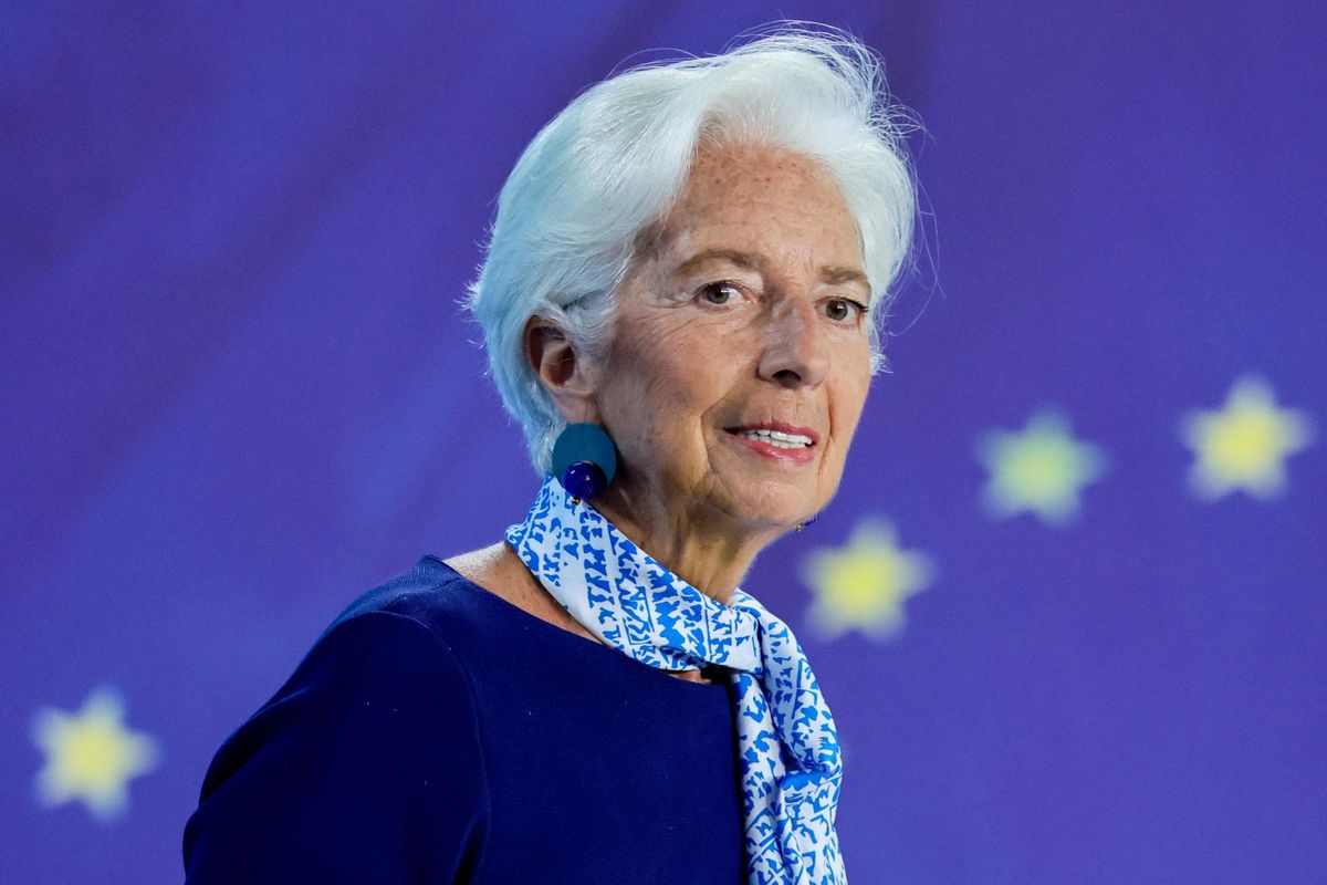 Per attaccare Trump la Lagarde pizzica pure la Von der Leyen