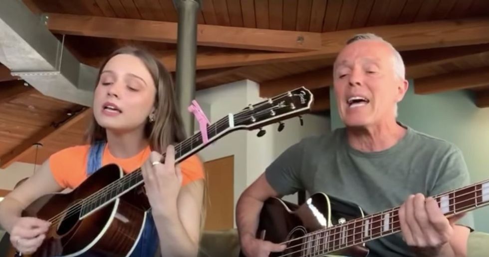 Tears for Fears' Curt Smith performs hauntingly gorgeous 'Mad World' cover with his daughter