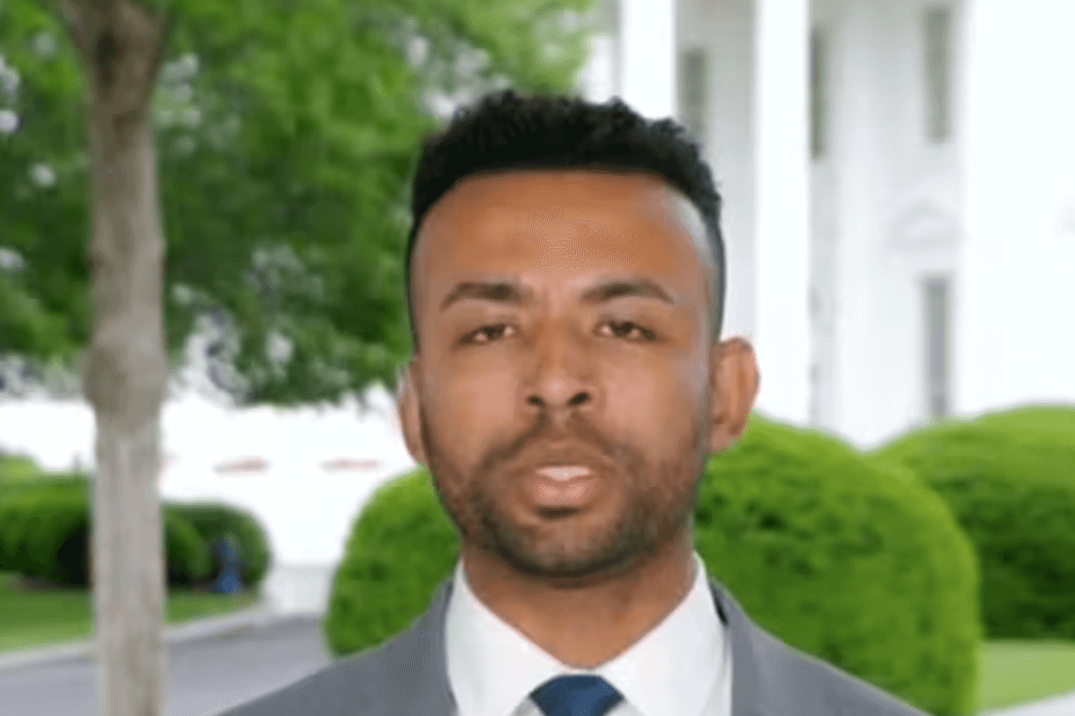 Swamp Critters: White House Staffers Grab Lucrative Lobbyist Jobs
