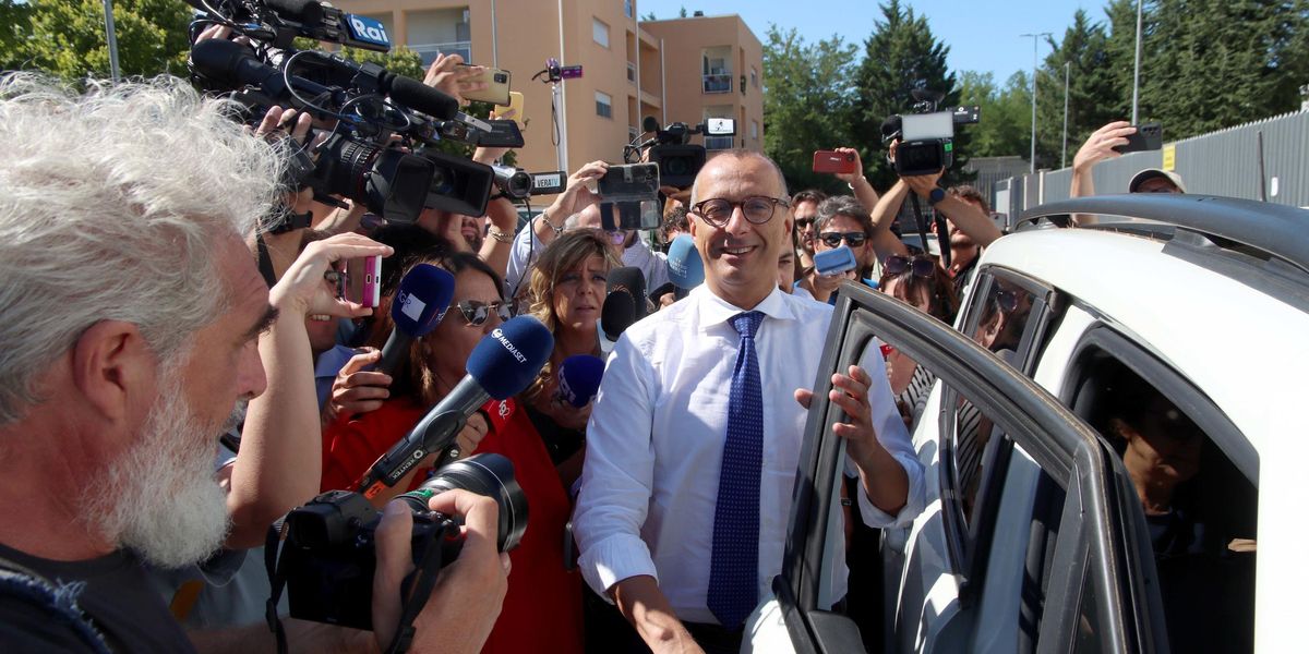 Ricci resta al centro delle indagini:
i pm chiedono dei rapporti con Santini Ricci resta al centro delle indagini:
i pm chiedono dei rapporti con Santini
