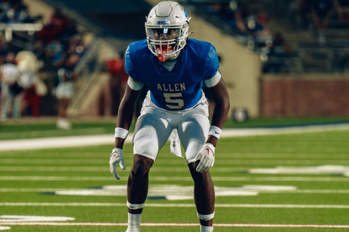 VYPE DFW 2025 Preseason Football Public School Defensive Player of the Year Fan Poll
