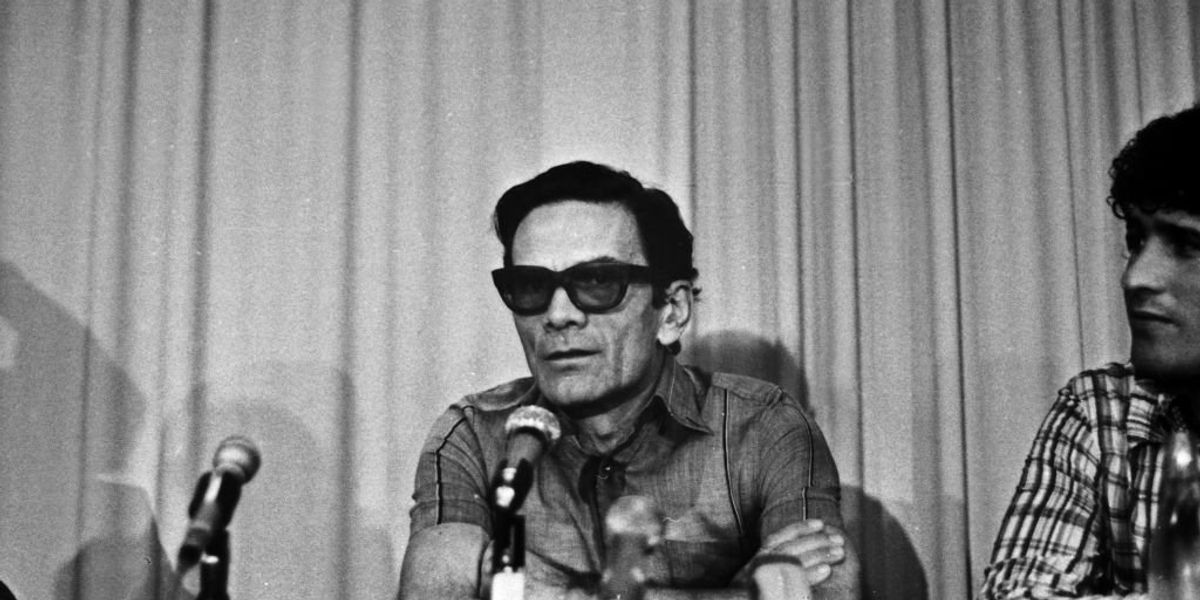 Pasolini si confessa e chiede l’assoluzione Pasolini si confessa e chiede l’assoluzione