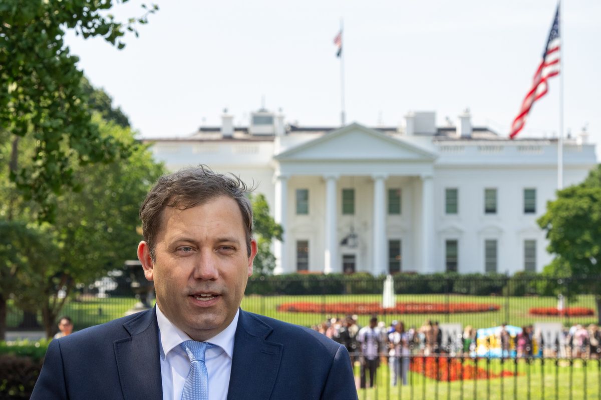 L’Ue mette in freezer i contro dazi agli Usa. Il premier: difenderò i prodotti nazionali