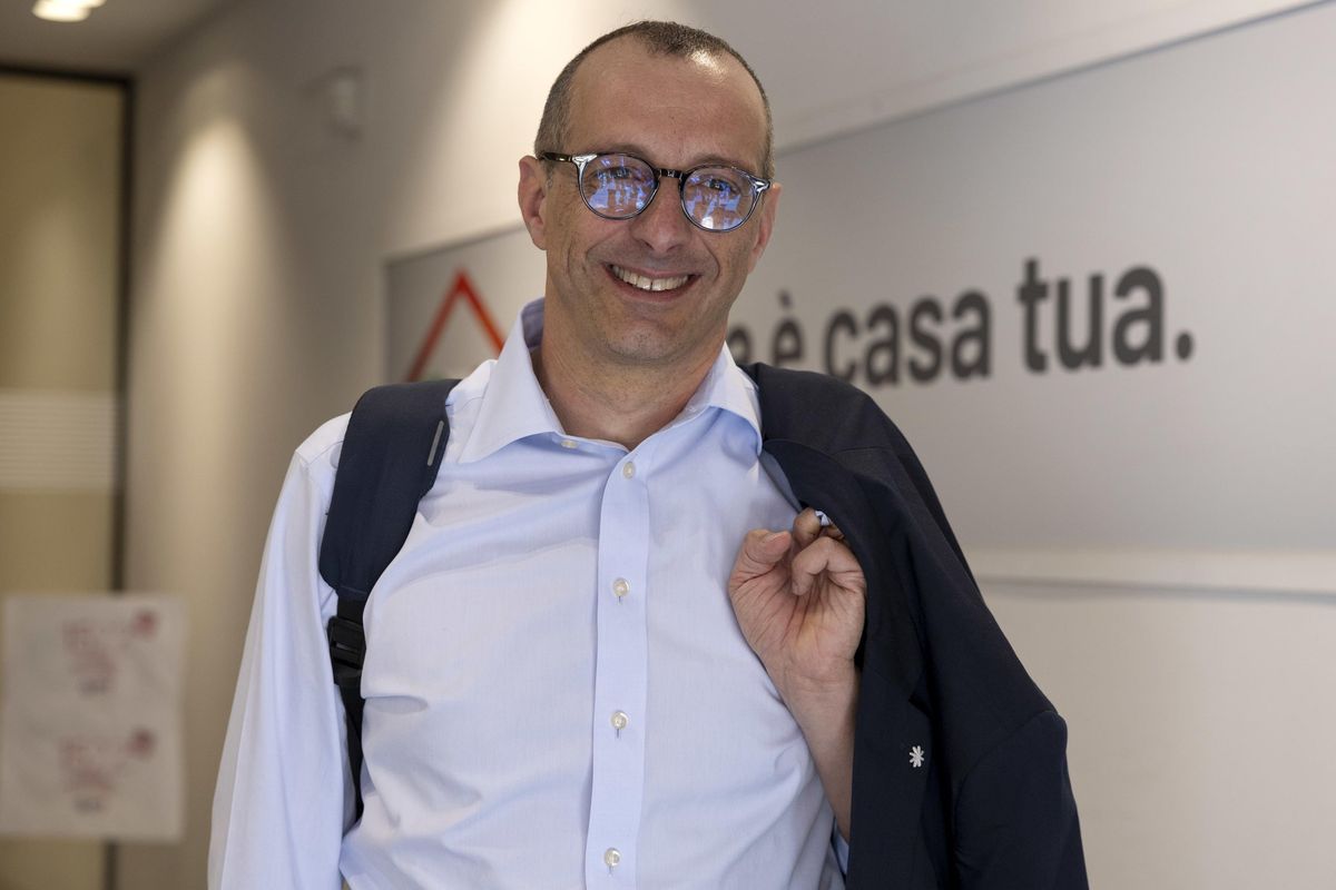 Ricci presenta i candidati ma sceglie di non rispondere alle domande della «Verità»