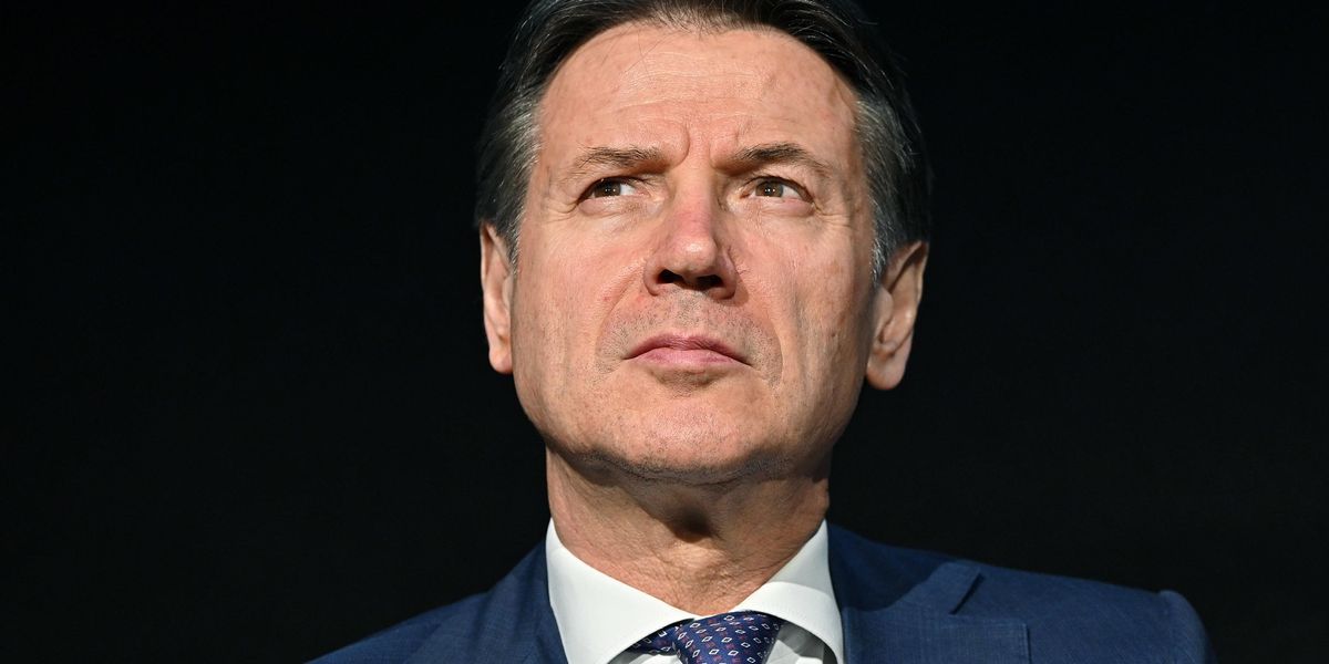Fdi mette Conte con le spalle al muro: «Taci per avere il via libera a Fico?» Fdi mette Conte con le spalle al muro: «Taci per avere il via libera a Fico?»