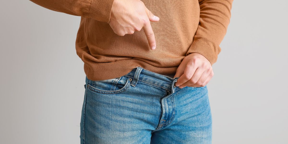 Man tries on women’s jeans to see if the pockets are ‘that bad’