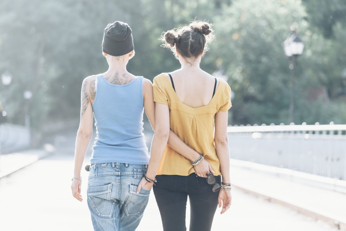 Prima distruggono l’uomo virile. Poi piangono: «Diventiamo lesbiche»