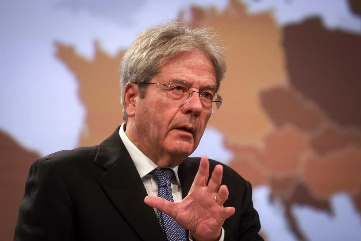 Anche Gentiloni ha un piano Ue: tanto debito e poca democrazia