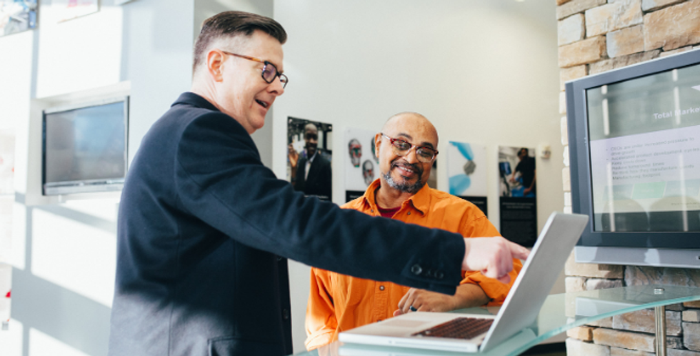 sales guy, communications, laptop, sales people, man with glasses, laptop