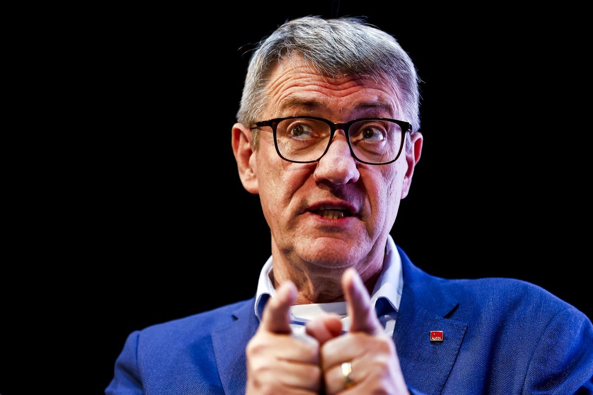 Landini nega la discesa in politica mentre fa politica contro il governo