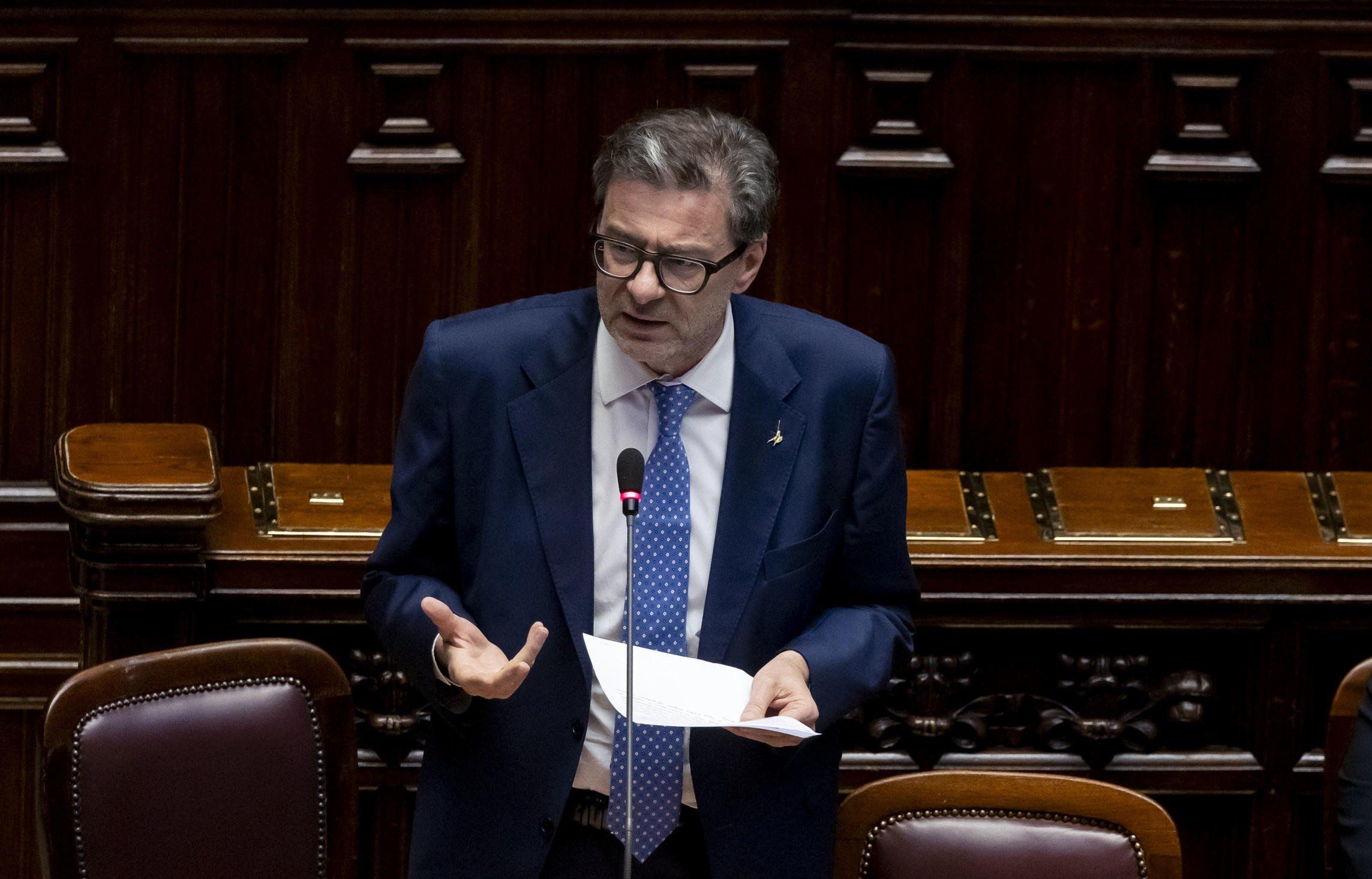 Giorgetti: «Manovra, basta sacrifici. Ma pesa l’incognita della Difesa»