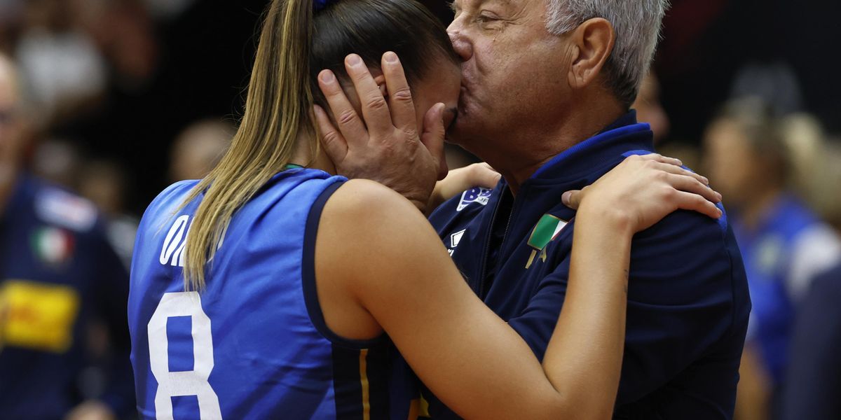 La magia di Velasco è senza fine: le azzurre vincono anche i Mondiali La magia di Velasco è senza fine: le azzurre vincono anche i Mondiali