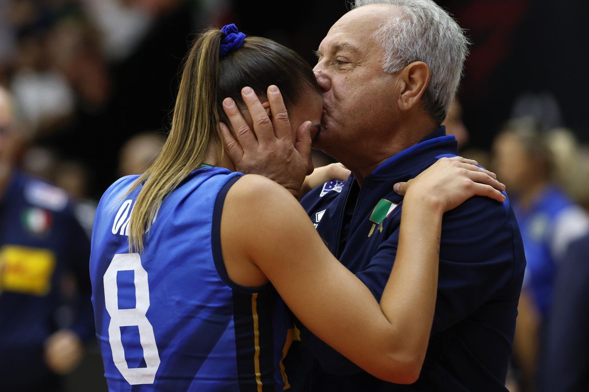 La magia di Velasco è senza fine: le azzurre vincono anche i Mondiali