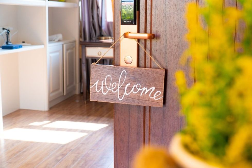 airbnb, vacation rental, vrbo, short term rental, superhost