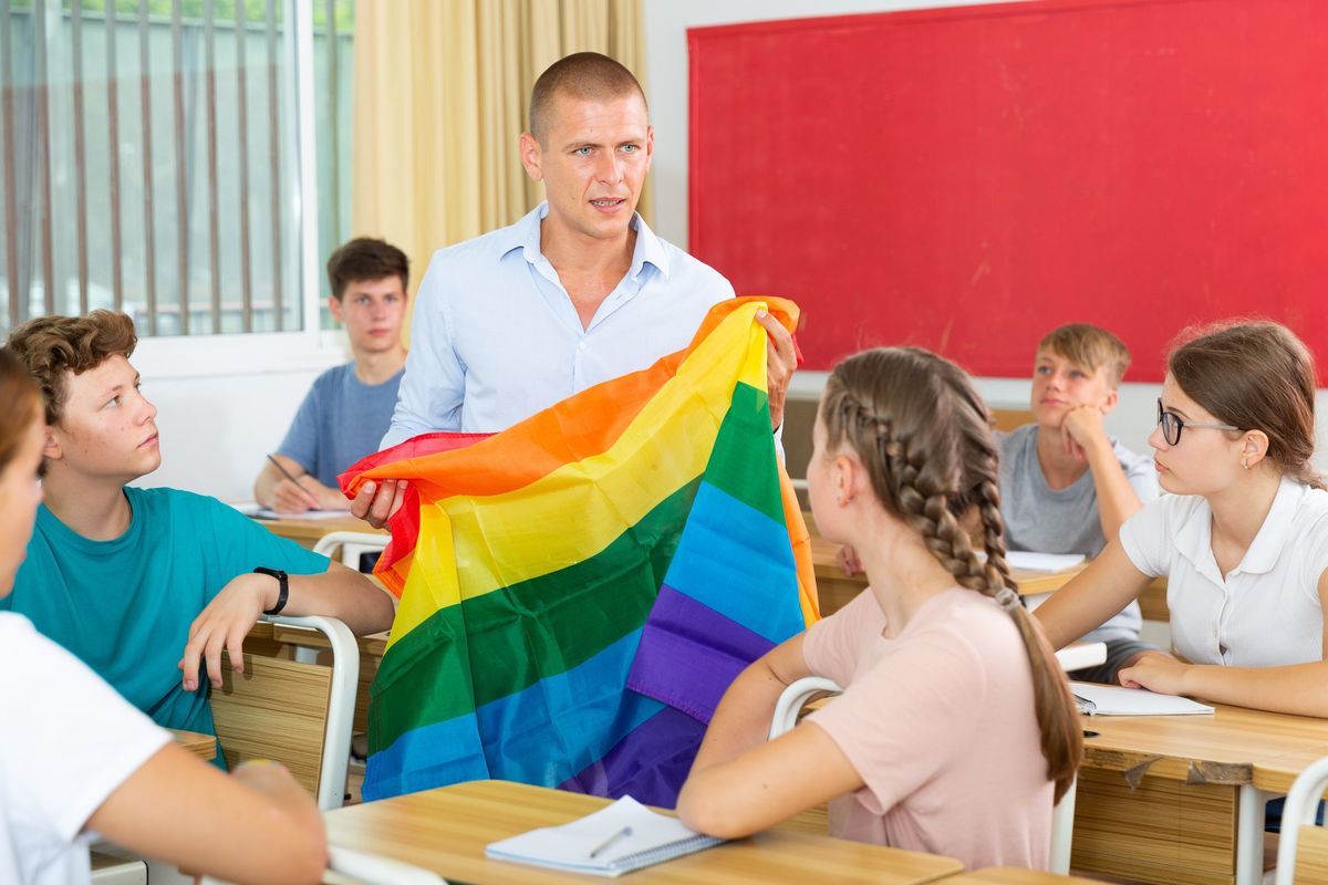 Provano a riesumare il gender a scuola. Gli alunni rispondono: non ci interessa
