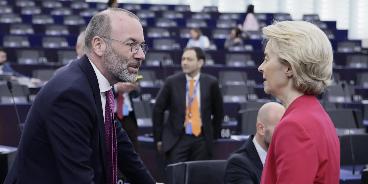 Implode l’asse popolari socialisti. Ursula è senza maggioranza