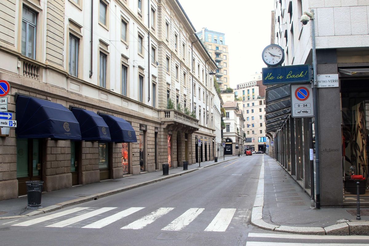 Sala fa cassa con la Ztl della moda. «Ecologismo che uccide i negozi»