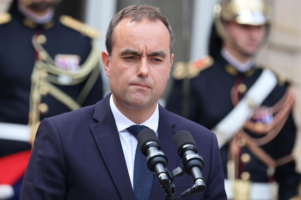 Pure tra i macronisti cresce il dubbio se sostenere il neo premier Lecornu