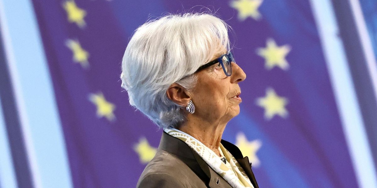 Per aiutare Parigi la Lagarde ingrana la retro su spread e ruolo della Bce