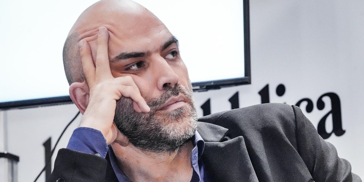 La trans gongola: «È karma». Saviano invita a farsi furbi: «Gioire è un favore a Trump» La trans gongola: «È karma». Saviano invita a farsi furbi: «Gioire è un favore a Trump»