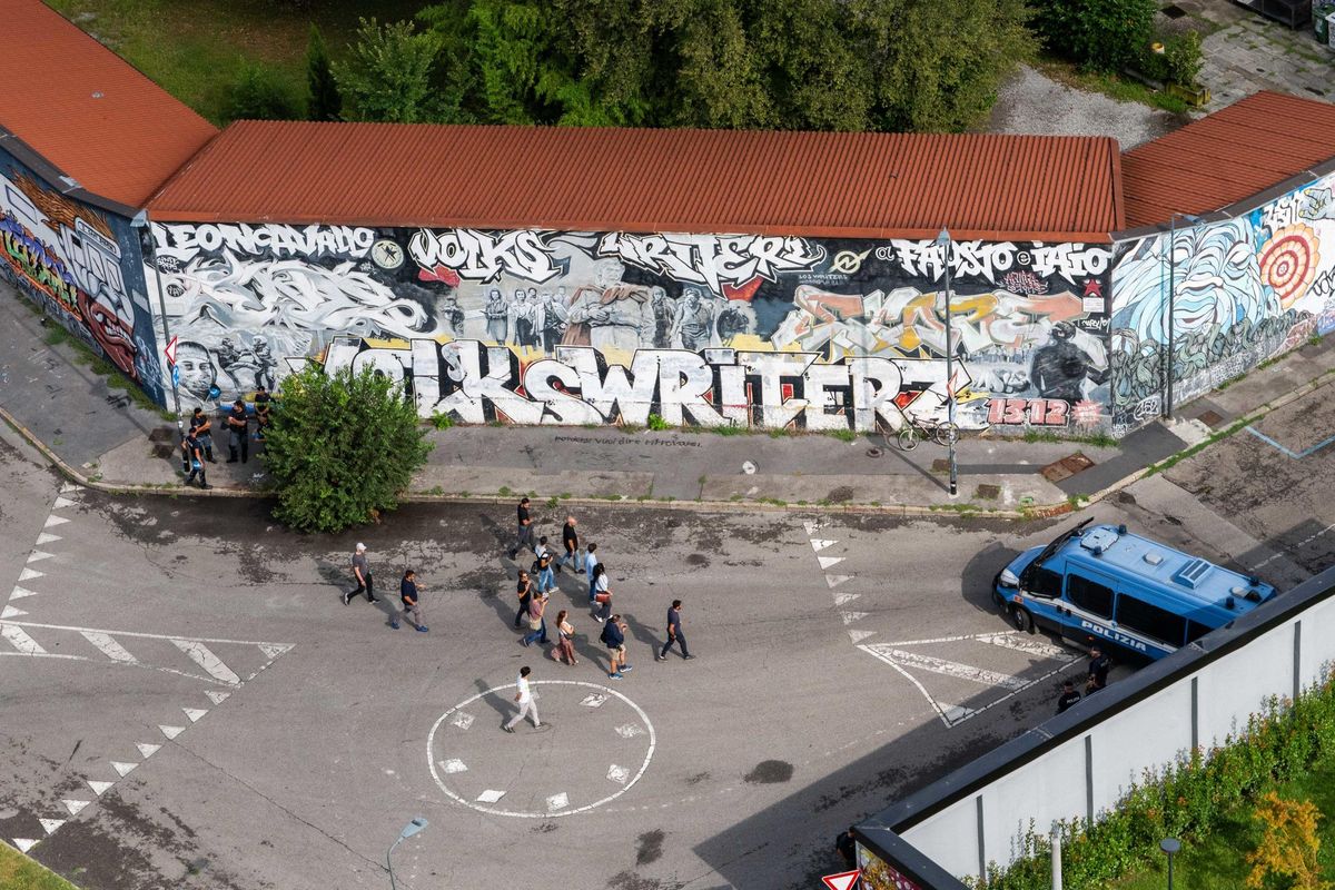 Blitz al Leoncavallo, sgomberato dopo un’occupazione di tre decenni
