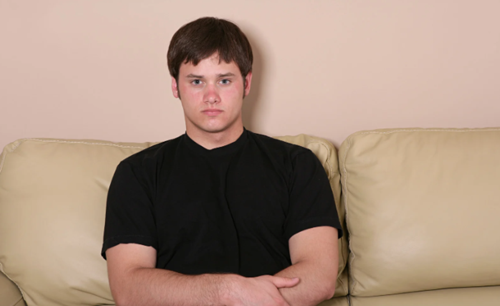 'Who should I be?': Video explains why having a self-absorbed parent robs you of a personality