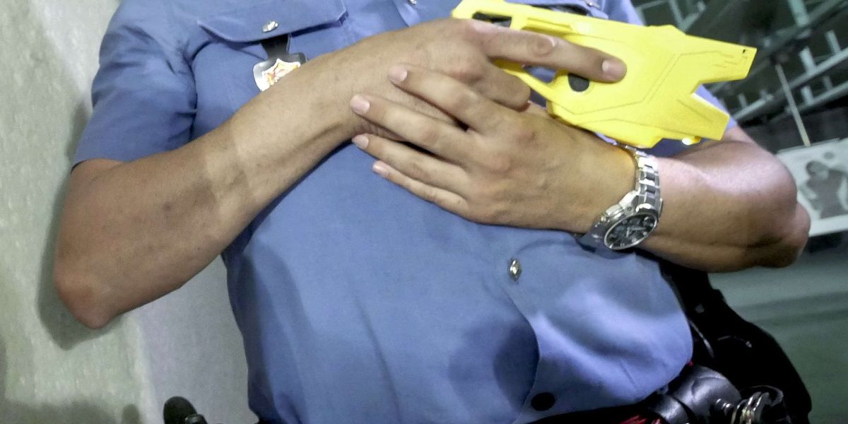 Accusavano il taser: era la cocaina Accusavano il taser: era la cocaina