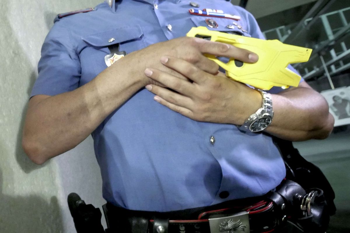 Accusavano il taser: era la cocaina