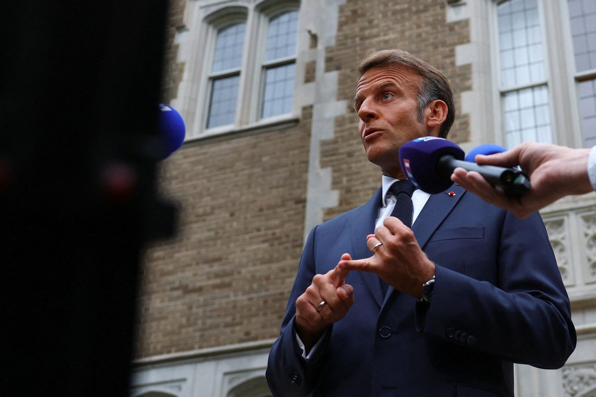 Macron convoca anche l’ambasciatore Usa